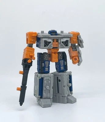 Hasbro Transformers Decepticon Airwave Earthrise War Action Figure - E7161 - Image 1 of 2