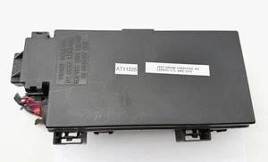 OEM 07-08 Jeep Grand Cherokee WK Commander Engine Fuse Box Relay Junction Block - Picture 1 of 15