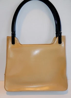 AUTÉNTICO MONEDERO PRADA MILANO MUJER BEIGE CUERO LISO ASAS LUCITE-ITALIA-BELLEZA Foto 1 de 4