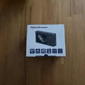 4K UHD Digital Camera Autofocus Vlogging Camera w/32GB Card - Picture 1 of 4
