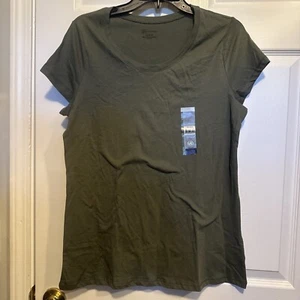 Women's Premium Basic Tee T-Shirt Soft Green Short Sleeve Crew Neck Solid Top - Picture 1 of 4