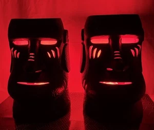 Pair Of RARE Vintage LumiSource Tiki Moai Head Lamps - Ceramic -11” - Some Chips - Picture 1 of 17