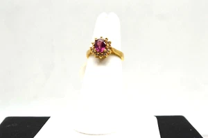 CH1072 14K YELLOW GOLD ESTATE RUBY DIAMOND RING. - Picture 1 of 2