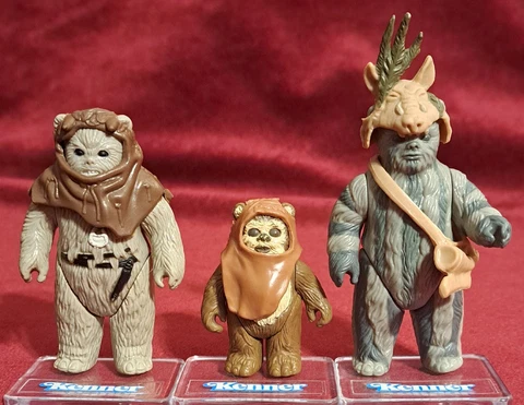 Vintage-Star Wars-Original -Wicket-Teebo-Chirpa-Ewok -Lot -Kenner-1983-1984-ROTJ Cover