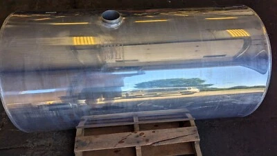 Tanque de combustible diésel International 4184223C2 26 X 47 pulgadas 100 gal. Polo derecho Foto 1 de 4