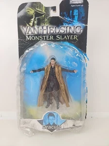 2004 Van Helsing Monster Slayer Dracula Ballroom Scene Disguise Action Figure - Picture 1 of 8