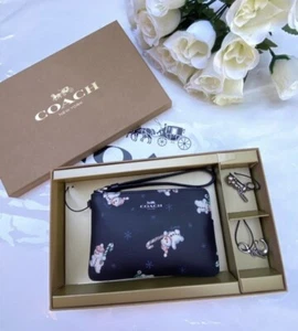 NWB Coach Boxed Corner Zip Wristlet With Snowman Print Midnight Multi C7401 - Picture 1 of 12