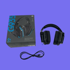 NO DONGLE Logitech G935 Headset Black #U4508 (VH) - Picture 1 of 13