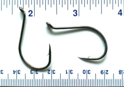 100 Matzuo 113010 (413012) Black Up Eye Offset Octopus Fish Hooks size 4/0