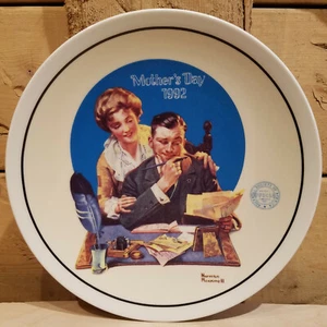 Nuovo piatto da collezione Norman Rockwell Gentle Reassurance festa della mamma fienile swanky - Foto 1 di 12