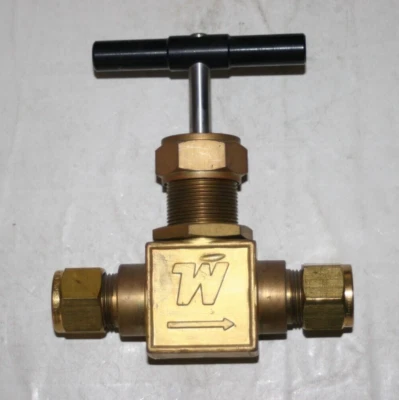 1/2 Tube Brass Integral Bonnet Needle Valve (3000 Psi) Whitey Swagelok B-18KS8 - Image 1 of 4