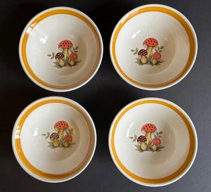 Vintage Merry Mushroom Sears Roebuck zuppiere cereali 6” 1977 Giappone set di 4 - Foto 1 di 10