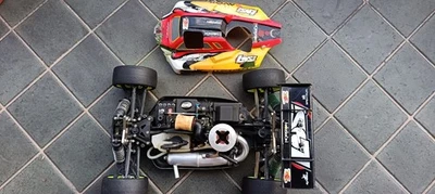 8ight nitro scala 1/8 4WD off-road buggy - Immagine 1 di 4