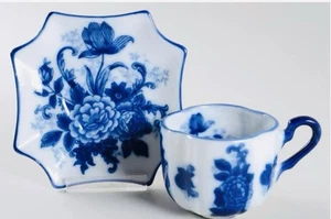 Vintage Blue & White French Country 8 Cup & Saucer Sets Blue Roses - Picture 1 of 15