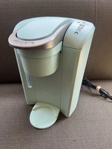 💙Keurig Coffee Maker K Select K80 Mint Green Retro Look - Picture 1 of 7