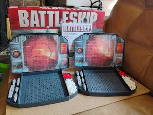 2009 Battleship Board Game - Picture 1 of 5