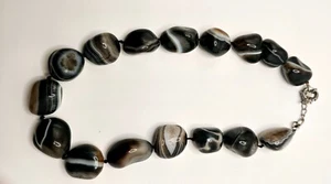 Orca free-shape natural stone striped Agate statement necklace - Picture 1 of 4