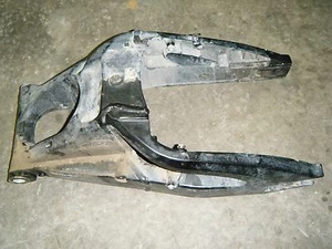Suzuki GSXR 750 2007 brazo oscilante trasero (dañado, ranurado) GSX-R750 - Imagen 1 de 10