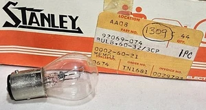1 NOS Kawasaki Factory 6 Volt Rear Lamp Light Bulb 6V 32/3CP Part OEM 92069-074 - Picture 1 of 3