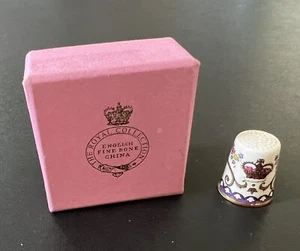Thimble - Royal Collection - Fine Bone China - Picture 1 of 5