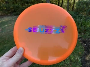 NEW Discraft 20 Year Anniversary Elite Z Buzzz 175-176G Midrange Golf Disc - Picture 1 of 3