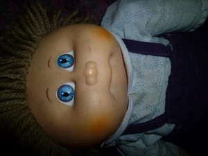 Cabbage Patch Kids Junge Vintage Kunsthaar Originalkleidung? ca. 41 cm groß - Bild 1 von 8