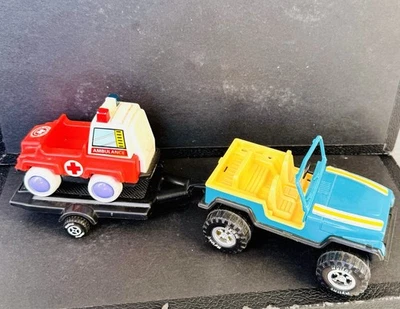 Nylint CJ-7 Jeep 4 × 4 Diecast 1980s Toy Rare Vintage with Trailer and Ambulance - Image 1 of 4