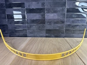 VTG Tupperware 1258-5 Harvest Gold Cake Taker Carrier Handle Strap Cariolier 25" - Picture 1 of 3