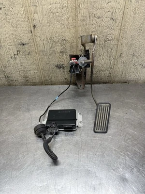 03-06 GM Silverado Tahoe Yukon Adjustable Gas Pedal Drive By Wire TAC Module OEM - Image 1 of 4