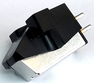 AUDIO TECHNICA AT-VM95E CARTRIDGE + FIXING BOLTS (NO STYLUS) - Picture 1 of 5