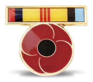 2648 REMEMBER THEIR SERVICE VIETNAM LOG RIBBON POPPY 25MM LAPEL PIN BADGE ANZAC - Picture 1 of 1