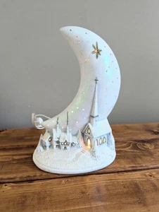 De colección Media Luna Noche Luz Navidad Pueblo Capilla Iglesia Holiday Star - Imagen 1 de 7