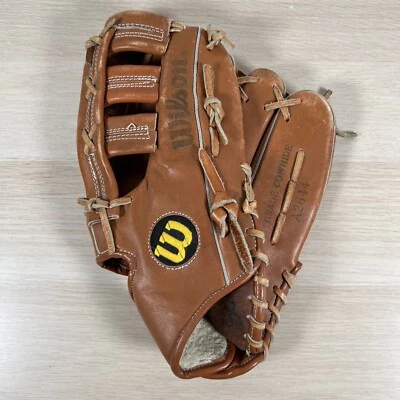 Wilson A2644 Shawon Dunston Youth Baseball Glove Made in Indonesia Brown RHT - Image 1 of 4