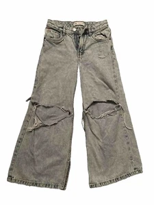 Girls light blue jeans by Zara age 9 years - fab Condition rippers knees - Picture 1 of 8