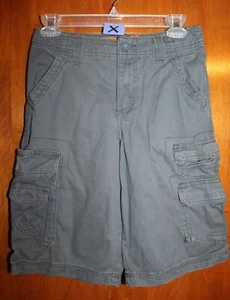 LEE DUNGAREES Boys Size 12 CARGO SHORTS (gray w/ adjust. waist; 11.5 inseam) EUC - Picture 1 of 2