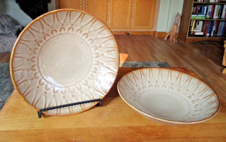 [Set of 2] Laurie Gates California Designs BROWN Stoneware  9" Pasta Bowls EXC - Image 1 of 1