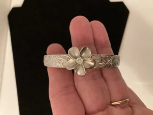 Hawaiian Heirloom Plumeria Silver Tone Bracelet - Picture 1 of 7