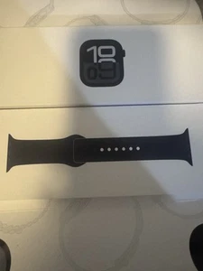 Apple Watch Series 10 aluminium 46 mm (GPS + cellulaire) MWY43LW/A noir de jais JQWH - Photo 1 sur 5