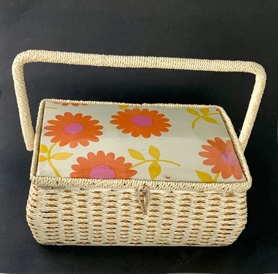 Cesta de costura Dritz vintage años 70 flores tejida mango superior Japón Foto 1 de 4