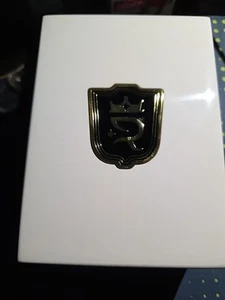 2024 TOPPS ROYALTY UFC EMPTY HOBBY BOX NO CARDS - Picture 1 of 9