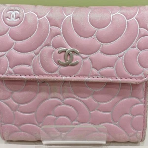 Genuine CHANEL Pink Leather Tri-fold Wallet with Camellia Flower Design - Picture 1 of 10