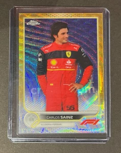 2022 Topps Chrome F1 Carlos Sainz Gold Wave 28/50 Ferrari #32 - Imagen 1 de 2