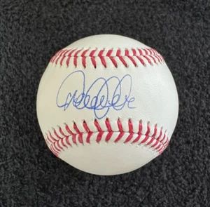Derek Jeter Autographed Signed OMLB Baseball Steiner Authenticated - Picture 1 of 3