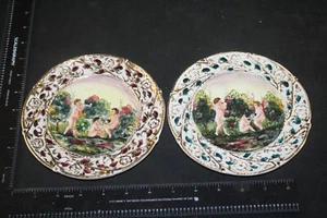 Capodimonte Gilded Decorative Hand Painted Wall Plates Pair Gold Trim ITALY lot - Picture 1 of 7