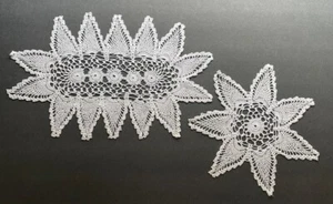 Two Vintage Pineapple Star Crochet Doilies - Picture 1 of 2