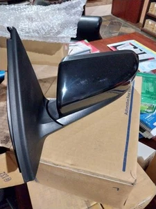 LH Electric Power Mirror LHS For Holden Commodore VY VZ LEFT - Picture 1 of 3