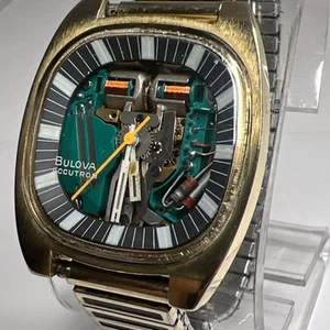 Vintage 1970's Bulova Accutron Spaceview Watch 36mm TV Style Case Tuning Fork - Picture 1 of 10