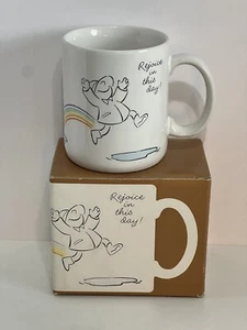 Neu im Karton Hallmark 1984 FREUEN SIE SICH AN DIESEM TAG! Kaffeetasse Becher Puddel springender Regenbogen - Bild 1 von 11