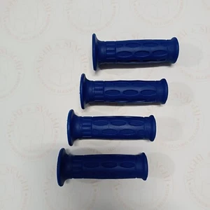 MANOPOLA PER CALCIO BALILLA MOD. PRO ITALY COLORE BLU R. SPORT SET 4 PZ. (2302) - Foto 1 di 2