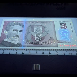 Yugoslavia 5 Novih Dinara Featuring Nikola Tesla 1994 UNC Banknote Money Bill - Picture 1 of 4